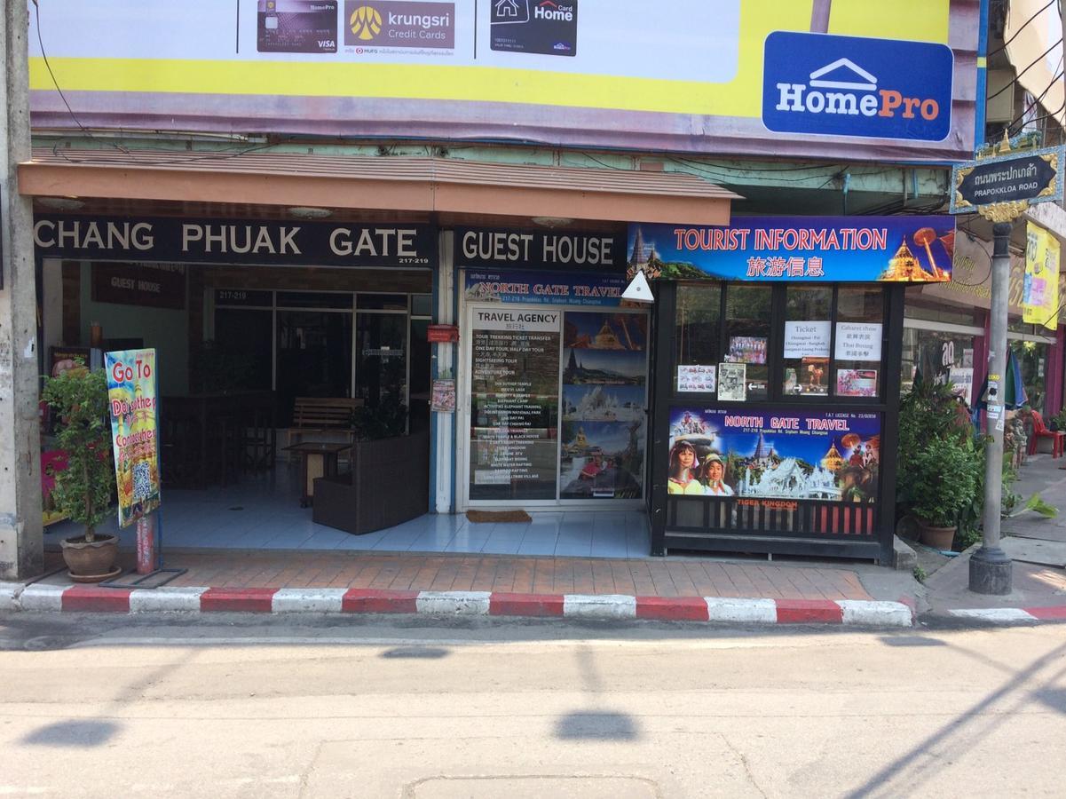 Changphuakgate Guesthouse Chiang Mai Exteriör bild